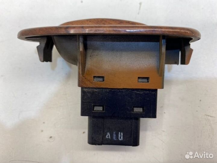 Кнопка стеклоподъемника задняя правая Kia Spectra