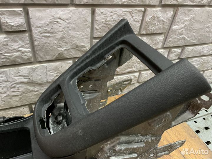 Opel zafira C Консоль центральная