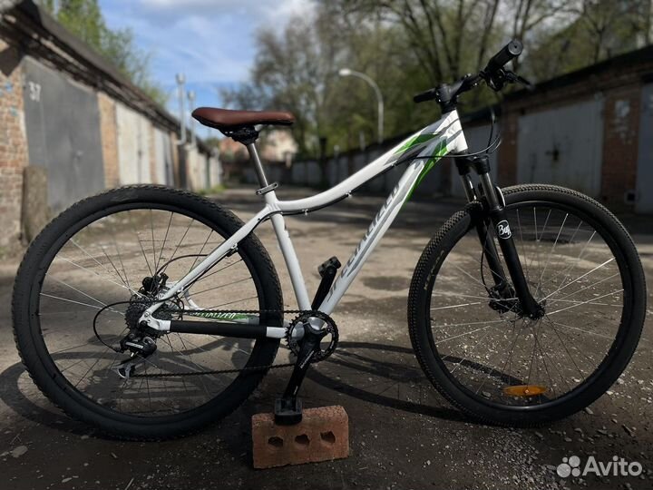 Specialized myka 29
