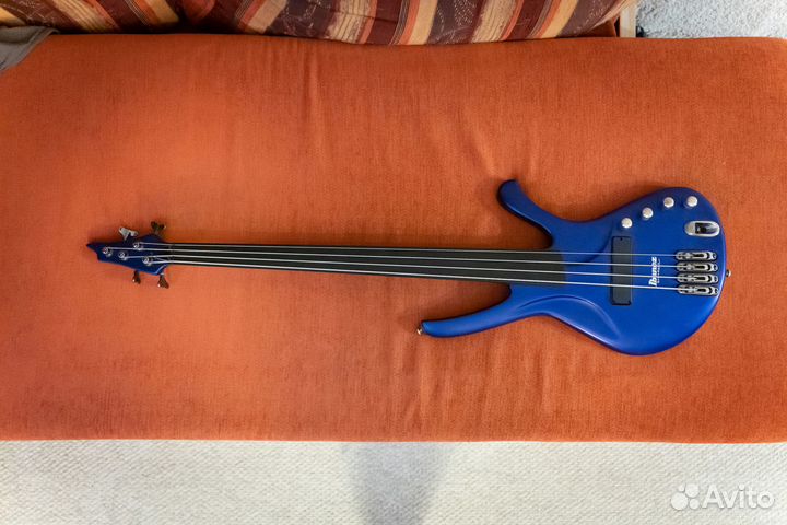 Бас-гитара безладовая Ibanez EDA 900f