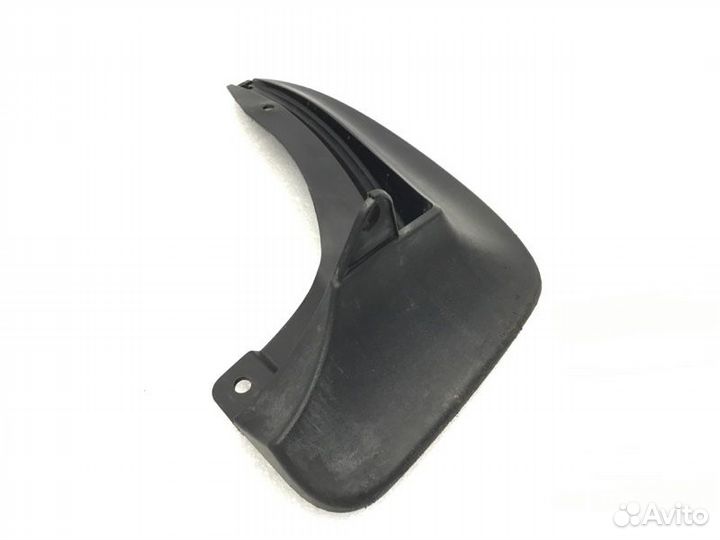 Брызговик задний правый Skoda Octavia 1.6 cwva