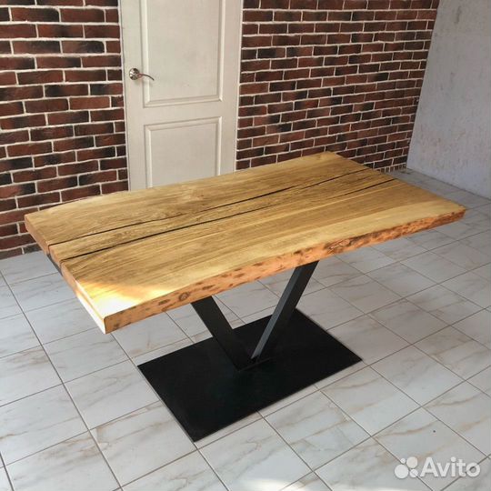 Стол лофт из слэба
