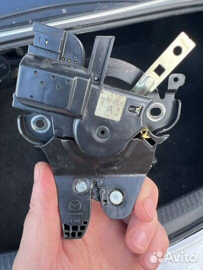 Замок багажника mazda 6 gh