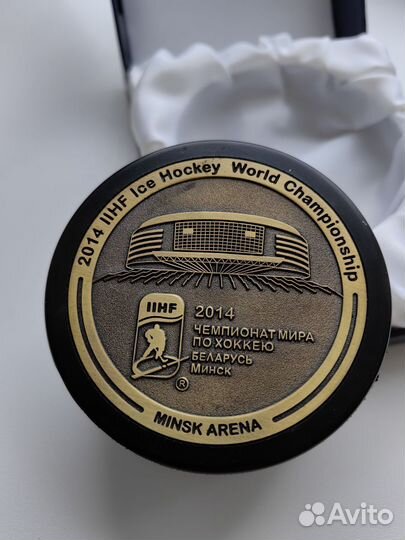 Шайба хоккейная сувенирная