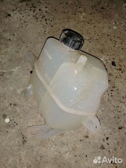 Расширительный бачок LADA Kalina