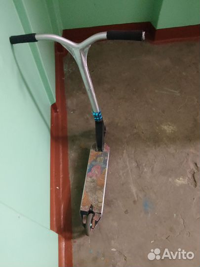 Трюковой самокат кастом парк