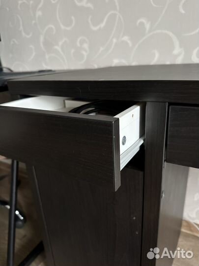 Компьютерный стол IKEA