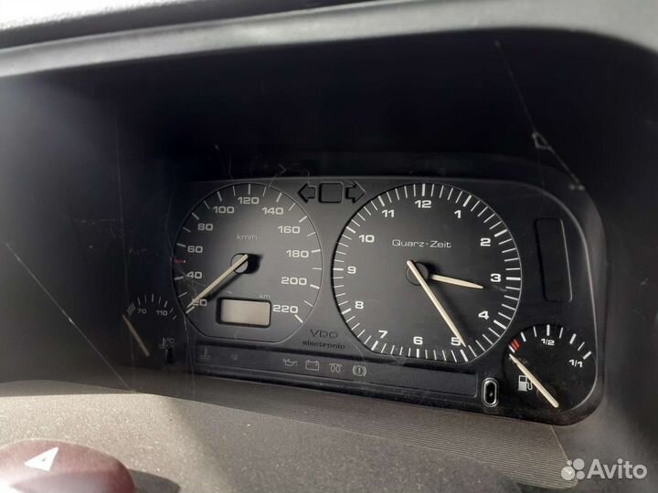 Щиток приборов Volkswagen Golf 3