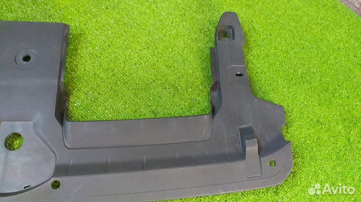 Накладка на телевизор Audi Q7