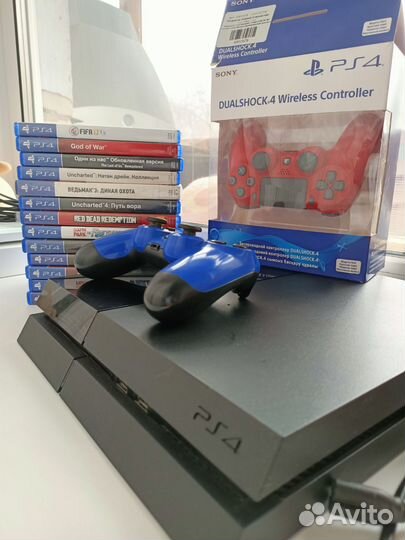 Sony PS4 + 2dualshock + 13 игр