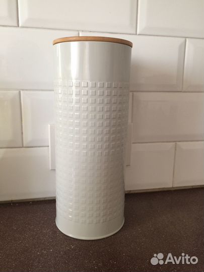 Банка металлическая