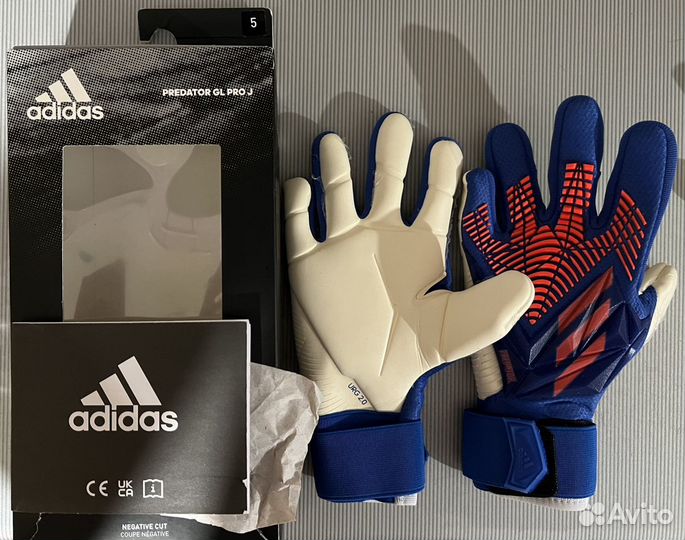 Вратарские перчатки adidas predator GL pro