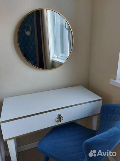 Зеркало в алюминиевой раме