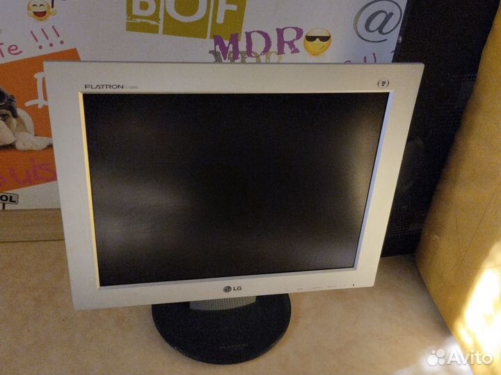Монитор LG flatron L1530S
