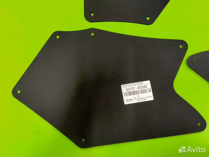 Пыльники двигателя Toyota Tundra; Sequoia 07-20г