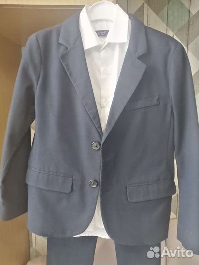 Костюм тройка