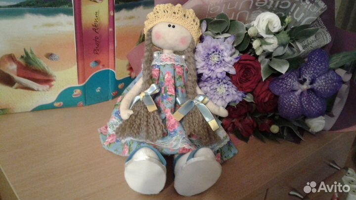 Кукла интерьерная
