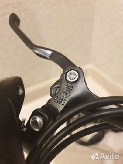 Тормоз гидравлический Shimano MT-200 750/1450мм