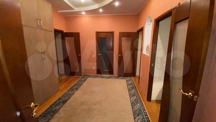 2-к. квартира, 72 м², 4/5 эт.