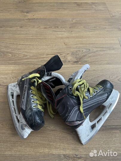 Хоккейные коньки bauer vapor x700 2D