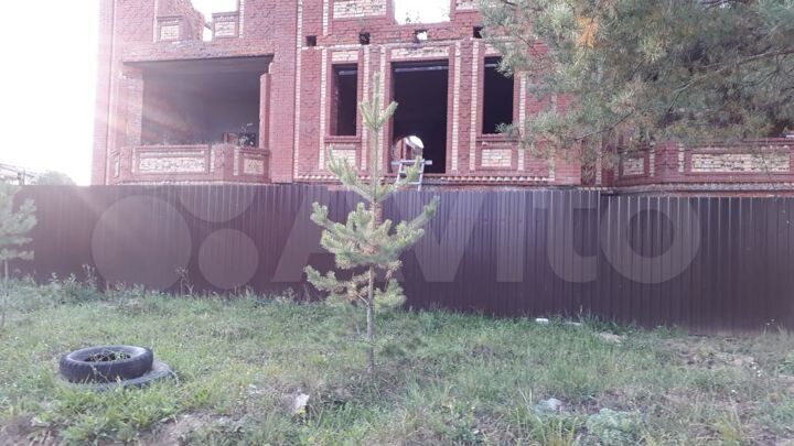 Коттедж 330 м² на участке 18 сот.