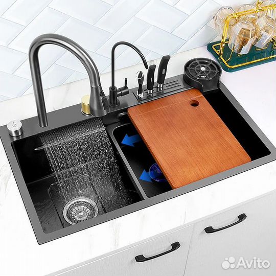 Мойка из нержавеющей стали с водопадом