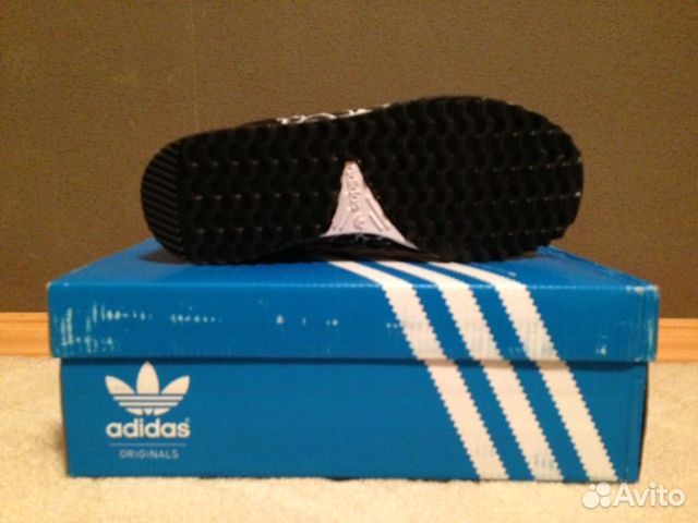 Кроссовки Adidas ZX-750