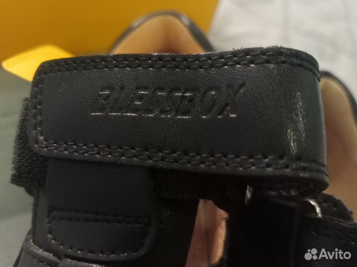 Сандали новые 33р