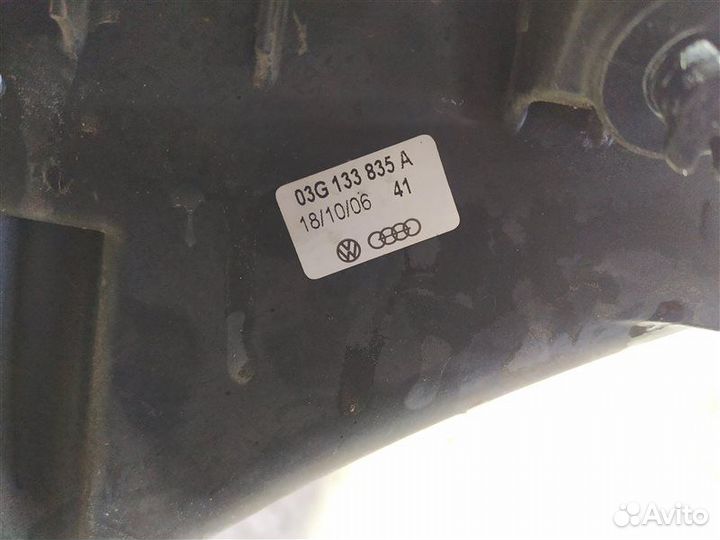 Корпус воздушного фильтра Audi A4 B7 2.0 BWE 2007