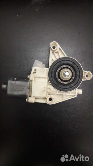 Привод стеклоподьемника Мерседес