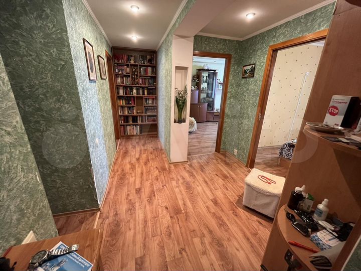 3-к. квартира, 67 м², 3/5 эт.