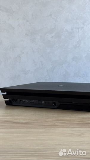 Sony PlayStation 4 Pro 1TB model CUH-7216B