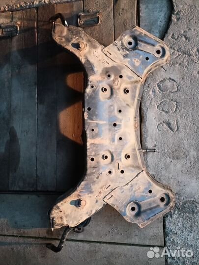 Подрамник Kia rio 3