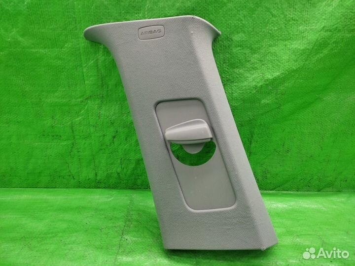 Обшивка стойки задней прав. зад. Porsche Cayenne