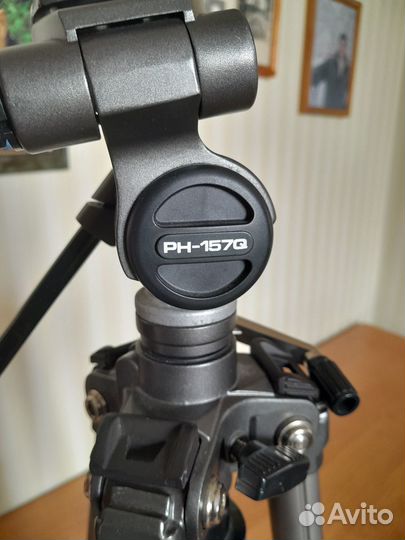 Штатив для фото и видео съемки PH157 Q