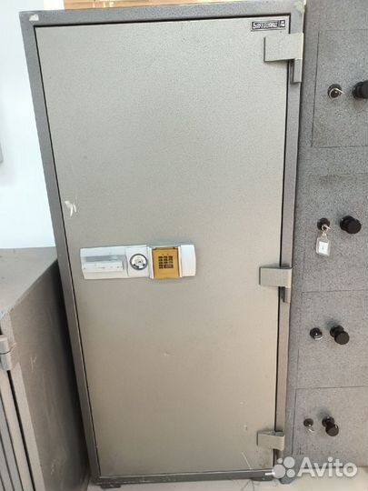 Сейфы огнестойкие 5шт.Б.У. Этот товар в Екатер