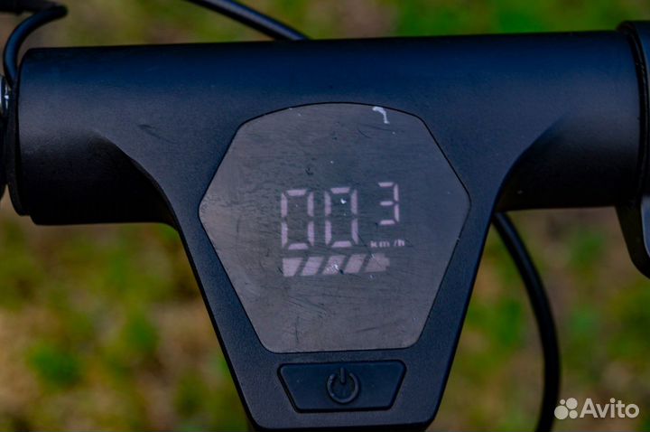 Электросамокат hiper Triumph T105