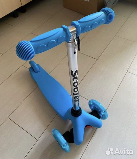 Самокат детский трехколесный новый свет колесами