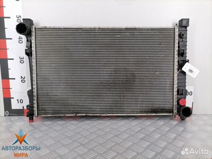 Радиатор (основной) Mercedes-Benz C-Класс