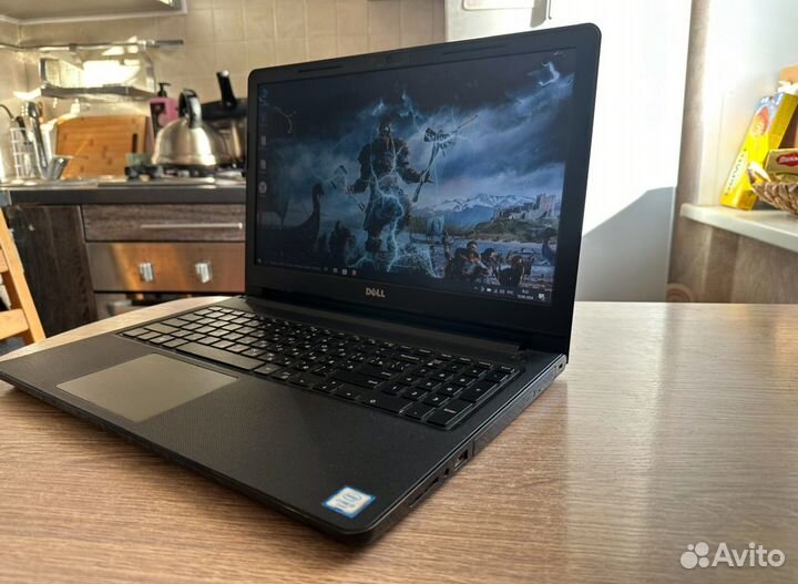 Ноутбук Dell Vostro 15 i3-6006U/4/500/15'6