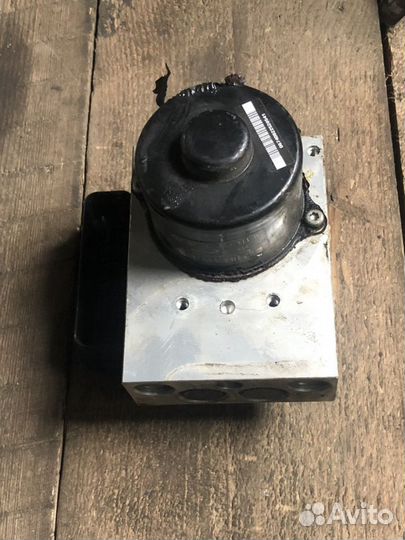 Блок ABS ESP VW Touareg 7L0614111H