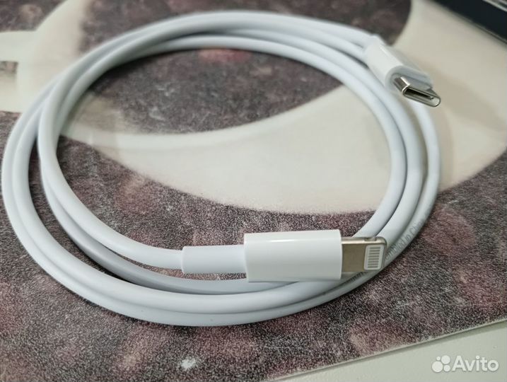 Шнур для зарядки телефона USB Type-C Lightning