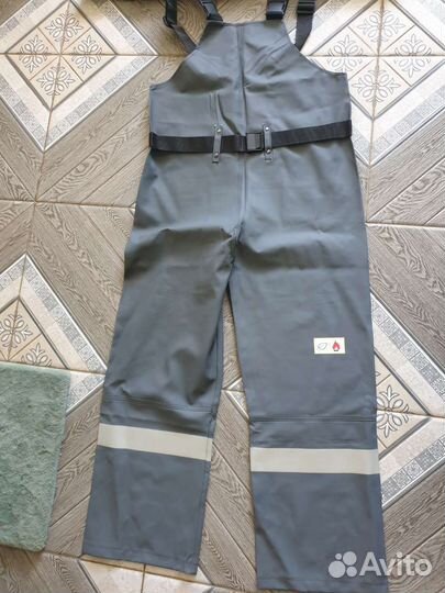 Костюм прорезиненный,защитный