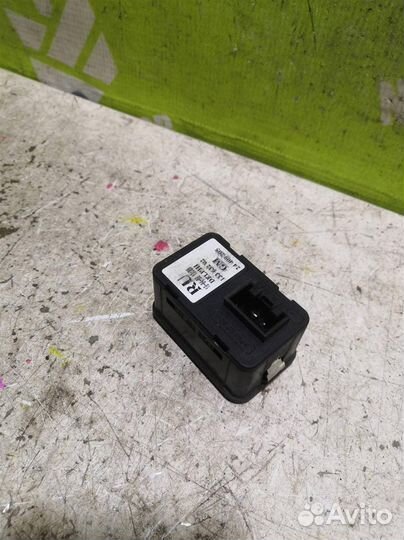 Блок управления стеклоподъемниками Опель Мерива