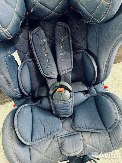 Детское автокресло от 0 до 25 кг