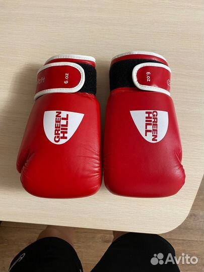 Боксерские перчатки