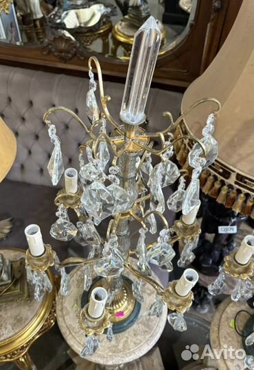 Лампа настольная. Жирандоль. Старинная мебель