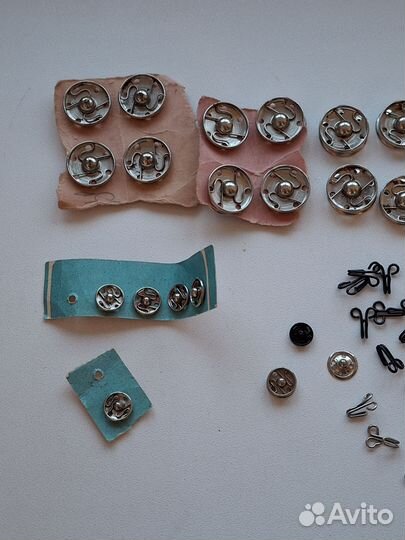 Кнопки, крючки для одежды СССР