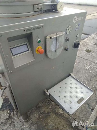 Вакуумный шприц компо-опти 2000 (с ворошителем)