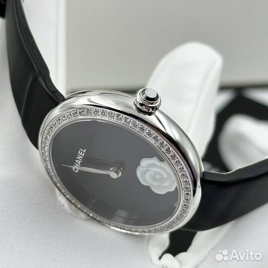 Часы Chanel Mademoisselle Prive